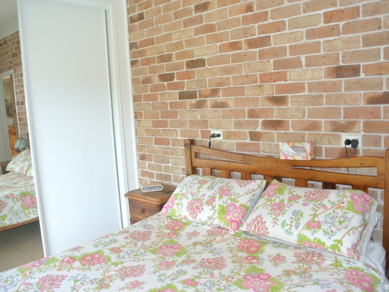 17 Curlew Street, Macleay Island QLD 4184