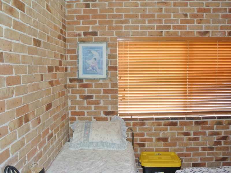 17 Curlew Street, Macleay Island QLD 4184