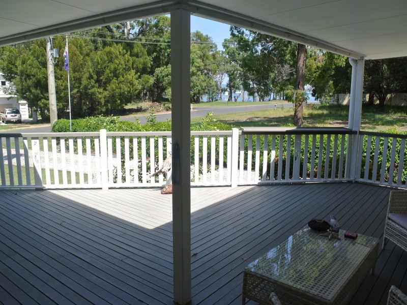19 Benowa Street, Macleay Island QLD 4184