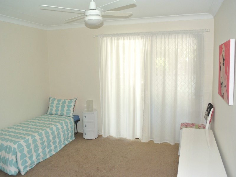 19 Benowa Street, Macleay Island QLD 4184