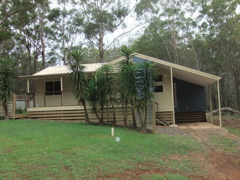 4 Benaud St, Russell Island QLD 4184