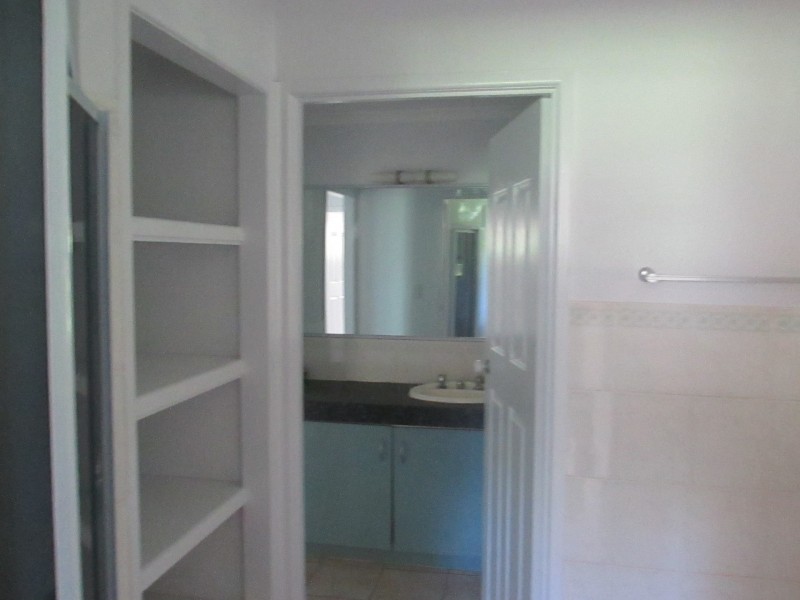 5 Eastbourne Terrace, Macleay Island QLD 4184
