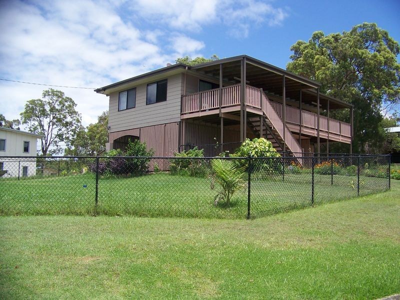 7 Koonwarra St, Macleay Island QLD 4184