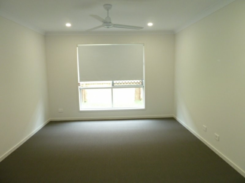 14 Woodhaven Close, Redland Bay QLD 4165