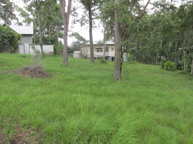 5 Devaney Street, Macleay Island QLD 4184