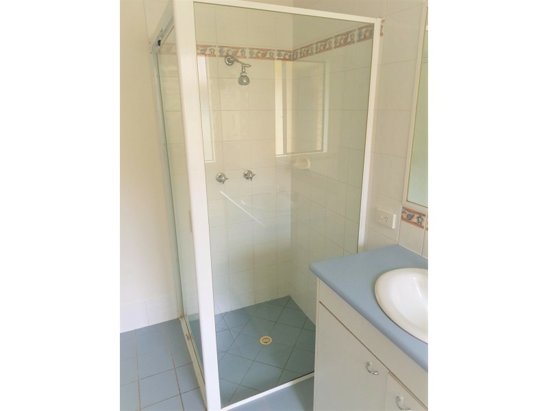 5 Gladebourne Crescent, Victoria Point QLD 4165