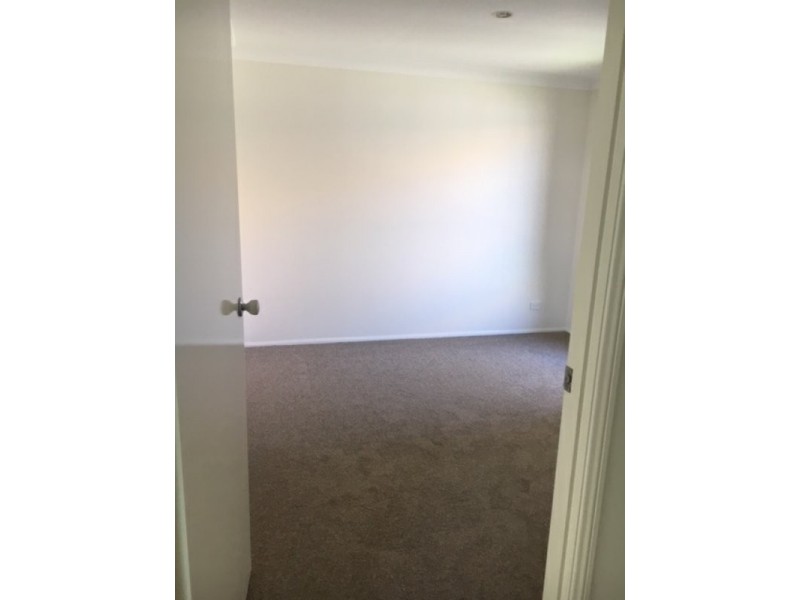 5 Gladebourne Crescent, Victoria Point QLD 4165