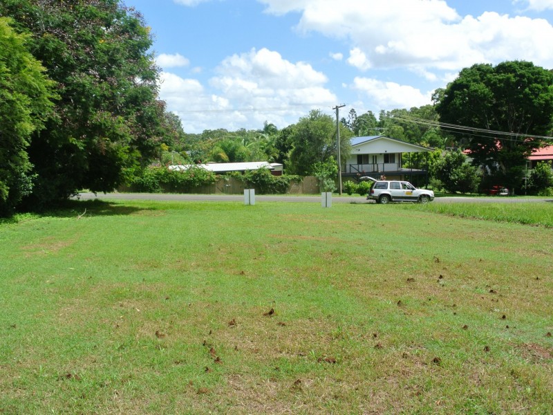 26 Curlew Street, Macleay Island QLD 4184
