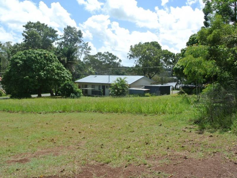 26 Curlew Street, Macleay Island QLD 4184