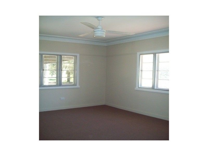30 Kevin Street, Macleay Island QLD 4184