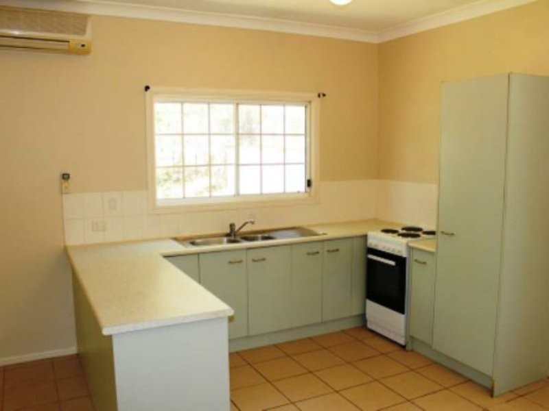 4 Warama Street, Macleay Island QLD 4184