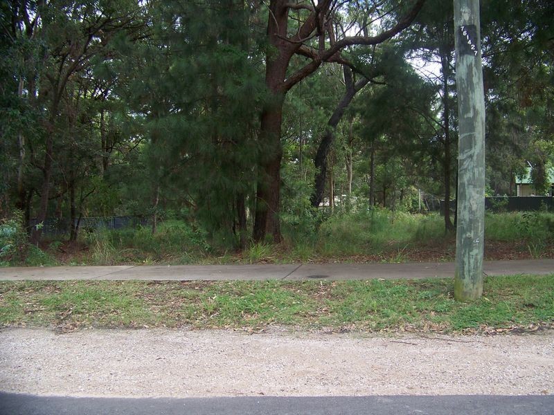 249 High Central Road, Macleay Island QLD 4184