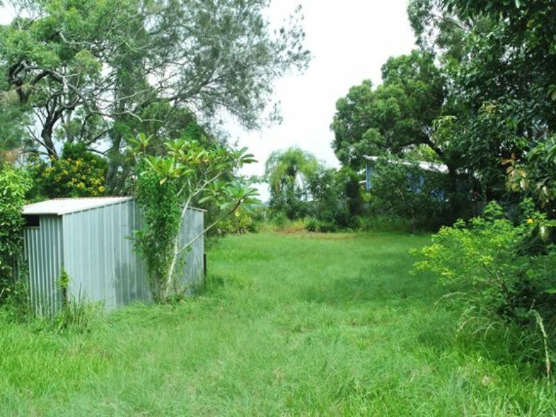 72 Western Road, Macleay Island QLD 4184