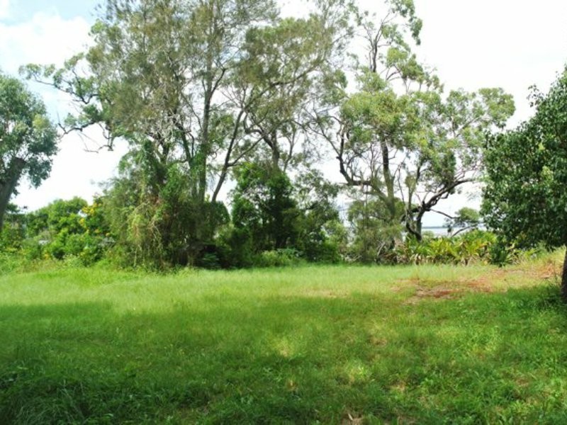 72 Western Road, Macleay Island QLD 4184