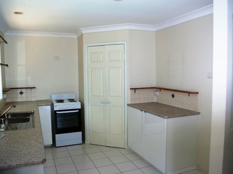 10 Scotts Road, Macleay Island QLD 4184