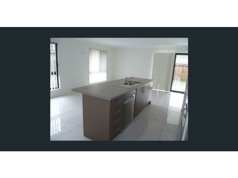 33 Stradbroke street, Redland Bay QLD 4165