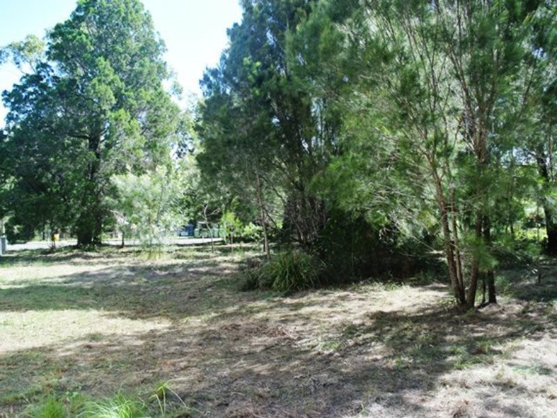 164 High Central Road, Macleay Island QLD 4184