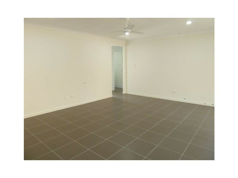 37 Pyrus Place, Redland Bay QLD 4165