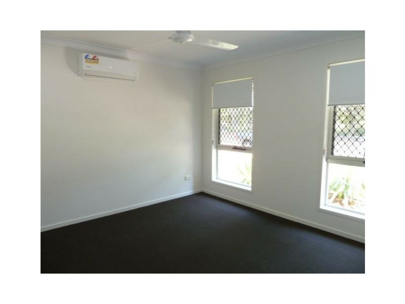 37 Pyrus Place, Redland Bay QLD 4165