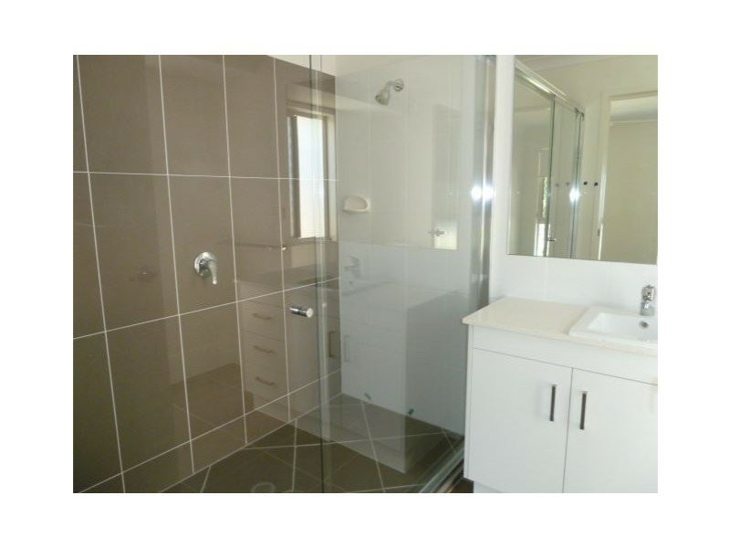 37 Pyrus Place, Redland Bay QLD 4165