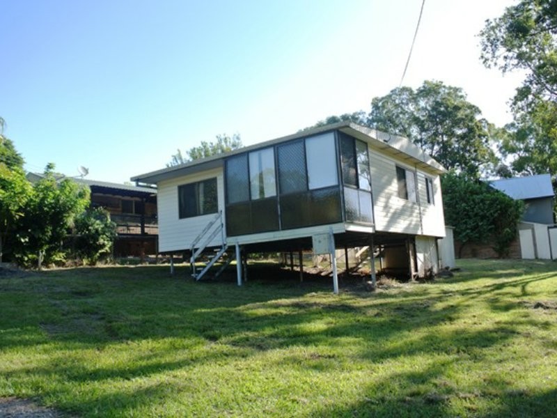 3 Devaney Street, Macleay Island QLD 4184