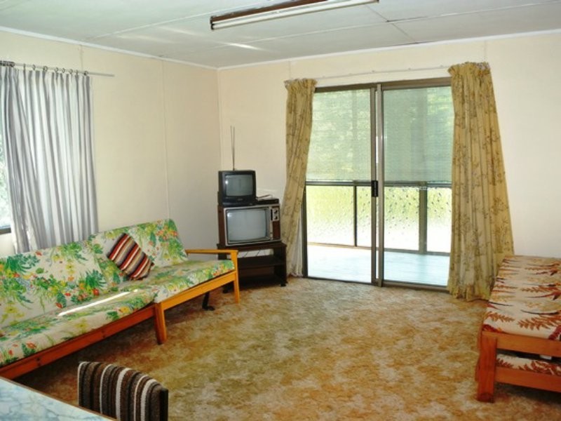 3 Devaney Street, Macleay Island QLD 4184