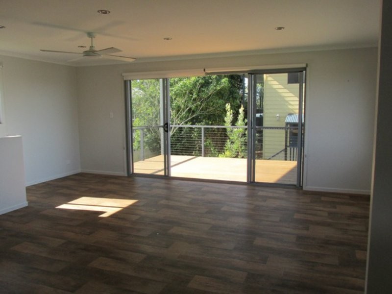 13 Coorong Street, Macleay Island QLD 4184
