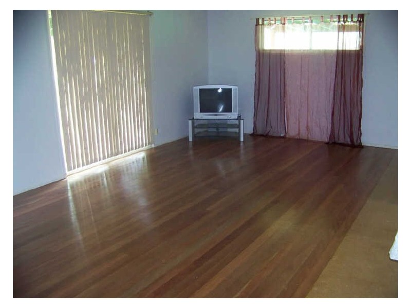 5 Basil Court, Lamb Island QLD 4184