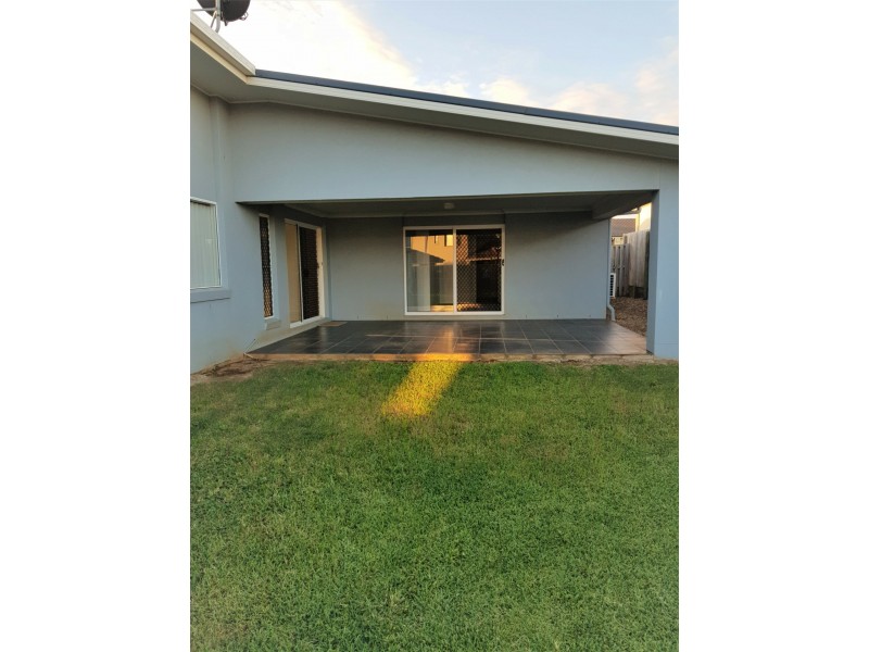 3 Daly Place, Redland Bay QLD 4165