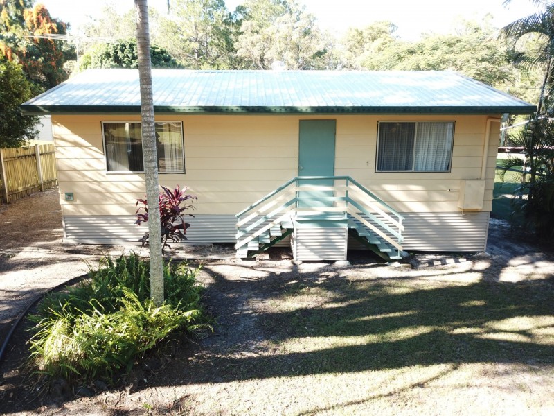 8 William Street, Macleay Island QLD 4184