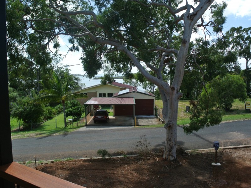 35 Timothy Street, Macleay Island QLD 4184