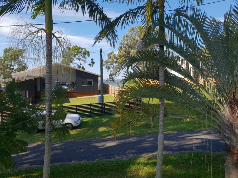 42 BLUE WATER CRESENT, Macleay Island QLD 4184