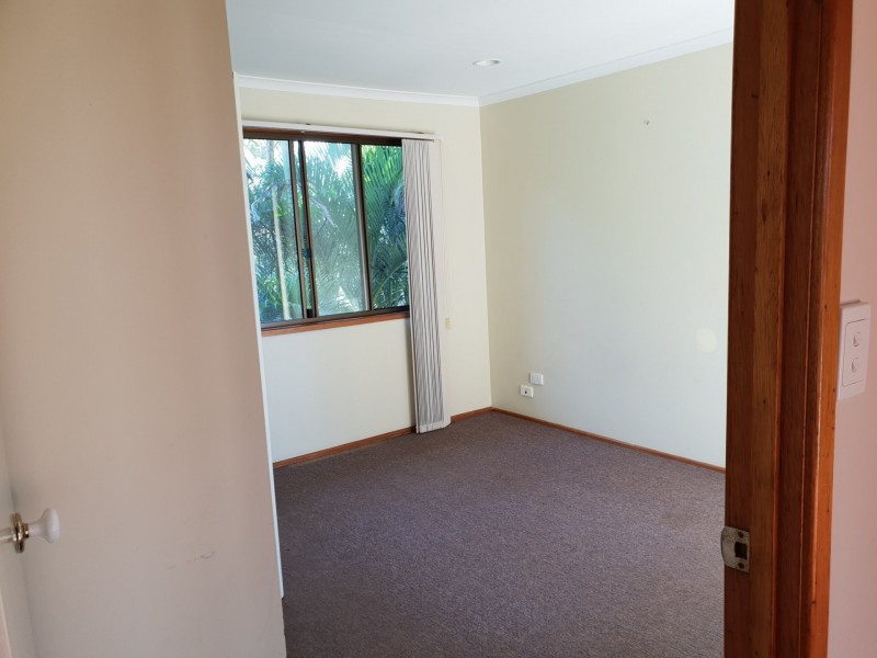 42 BLUE WATER  CRESENT, Macleay Island QLD 4184