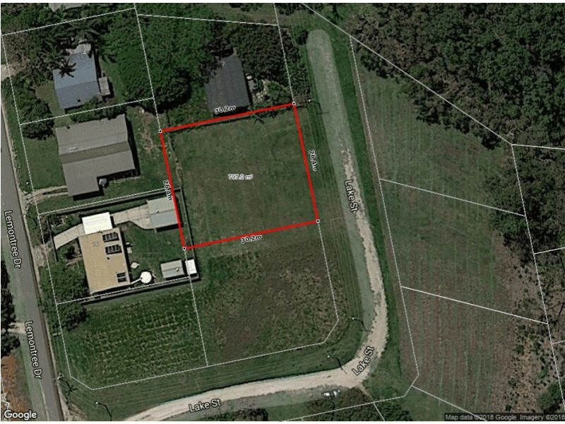 5 Lake Street, Macleay Island QLD 4184