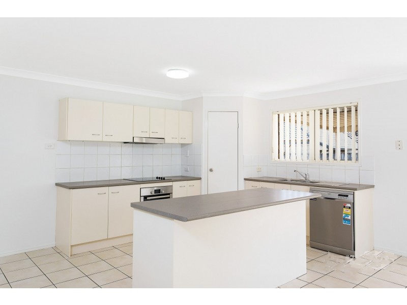12 Lime Street, Redland Bay QLD 4165