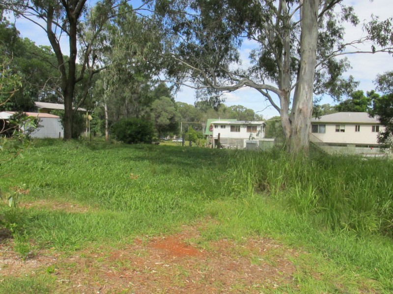 10 Cooee Crescent, Macleay Island QLD 4184