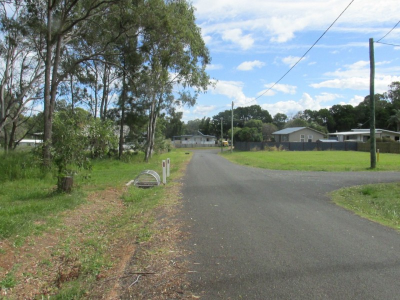 10 Cooee Crescent, Macleay Island QLD 4184