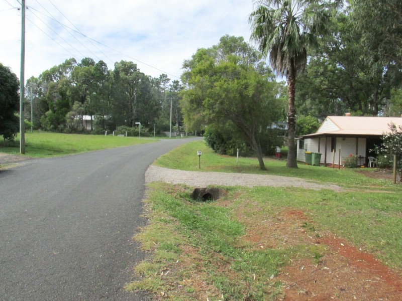 10 Cooee Crescent, Macleay Island QLD 4184