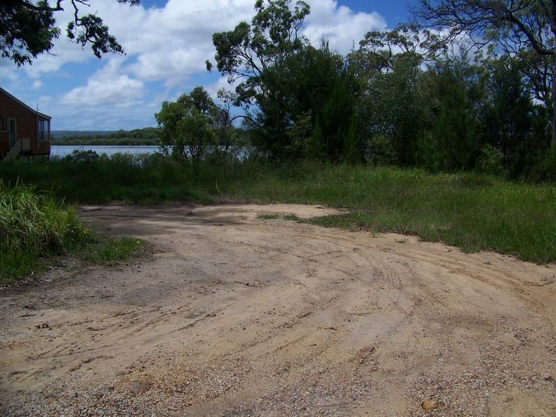 10 Hilda Crescent, Macleay Island QLD 4184