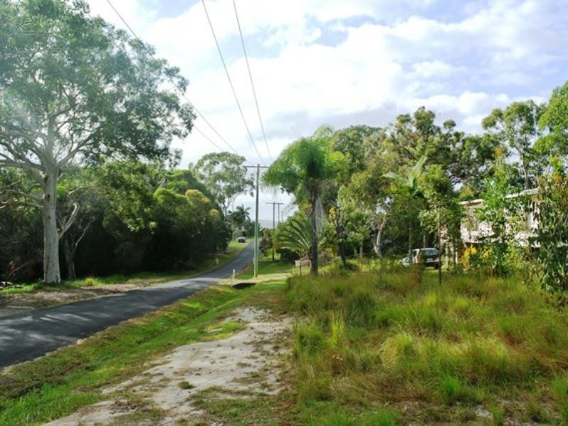32 Barramundi Street, Macleay Island QLD 4184