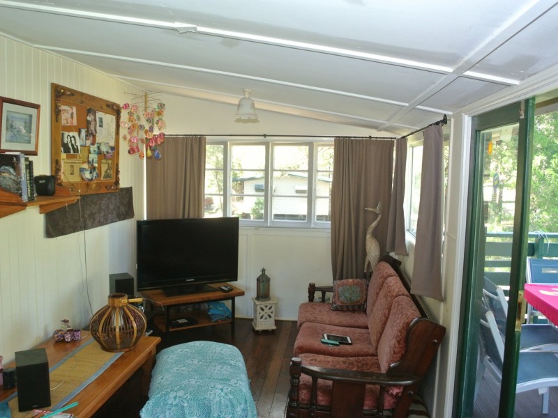 26 Orion Street, Macleay Island QLD 4184