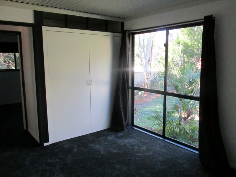 24 Barramundi Street, Macleay Island QLD 4184
