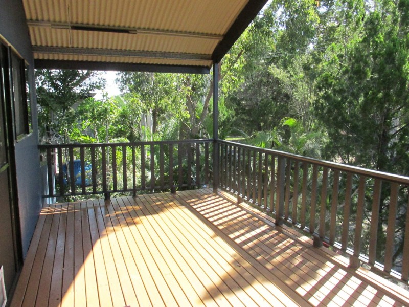 24 Barramundi Street, Macleay Island QLD 4184