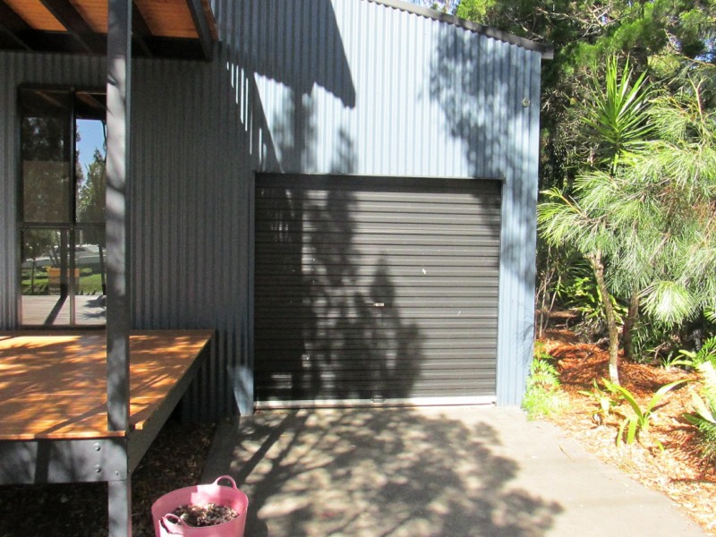 24 Barramundi Street, Macleay Island QLD 4184