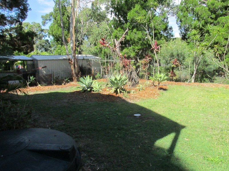 24 Barramundi Street, Macleay Island QLD 4184