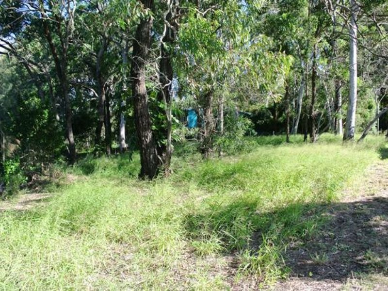 9 Boat Harbour Avenue, Macleay Island QLD 4184