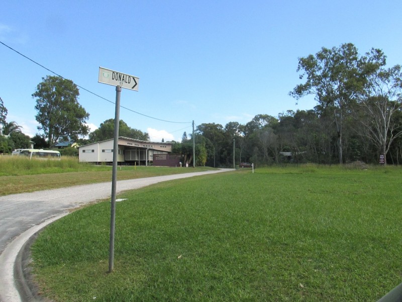 13 Donald Street, Macleay Island QLD 4184