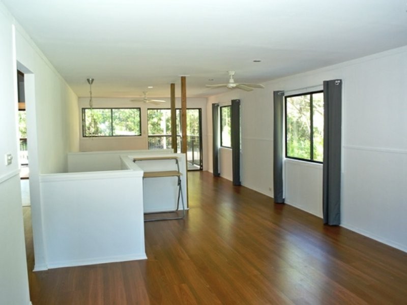 9 Kate Street, Macleay Island QLD 4184