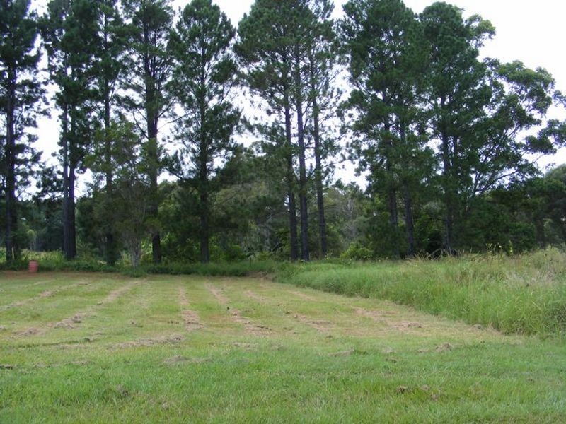 8 Jordan St, Macleay Island QLD 4184