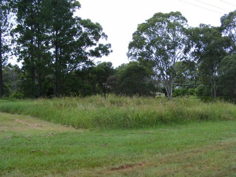 8 Jordan St, Macleay Island QLD 4184